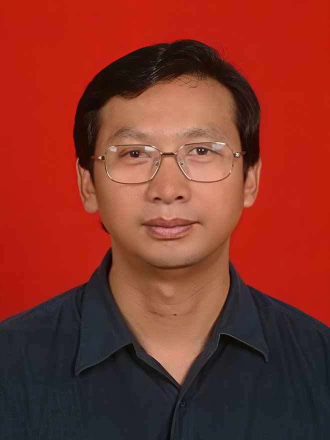 成金华教授